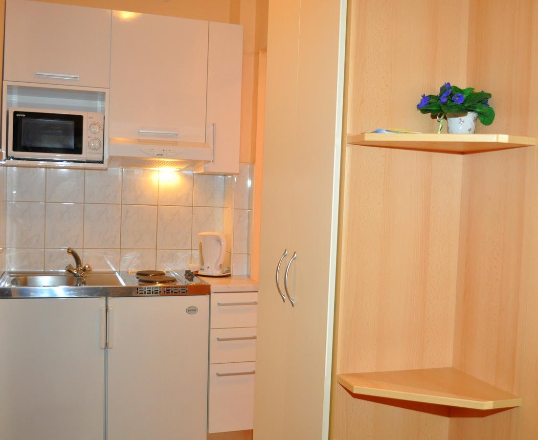 Apartments Ljubica Makarska Exterior foto