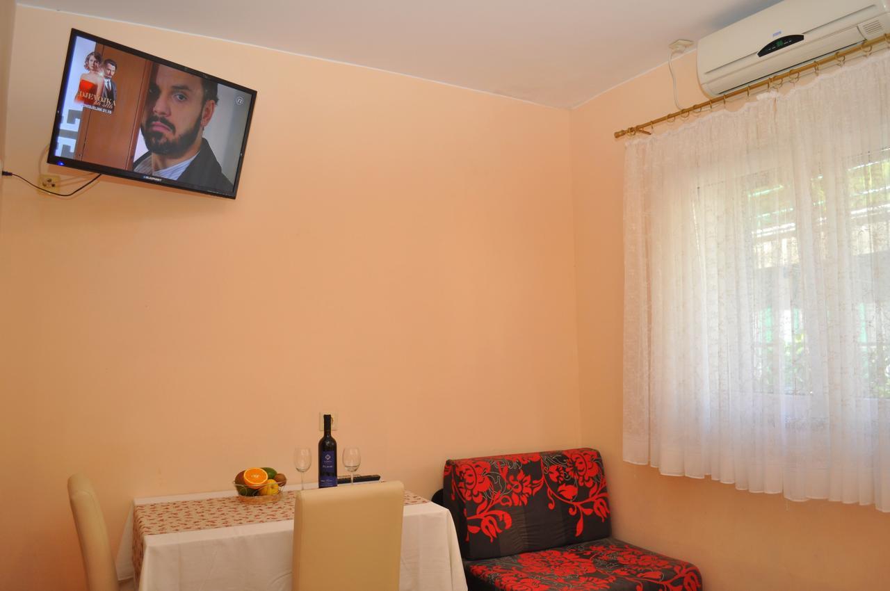 Apartments Ljubica Makarska Exterior foto